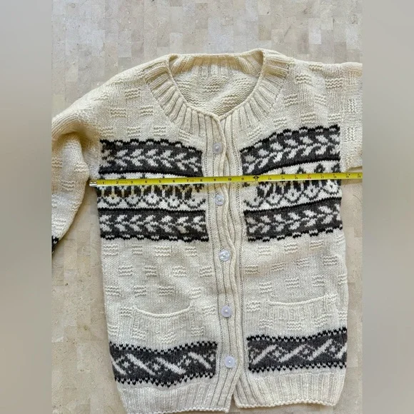 VINTAGE Wool Chunky Heavyweight Hand knit Mohair Fair Isle Cardigan Sweater M - Picture 4 of 9